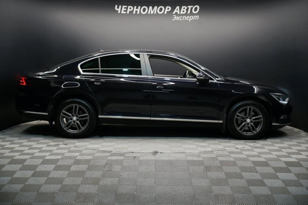 Volkswagen Passat B8 Крым  - изображение 6