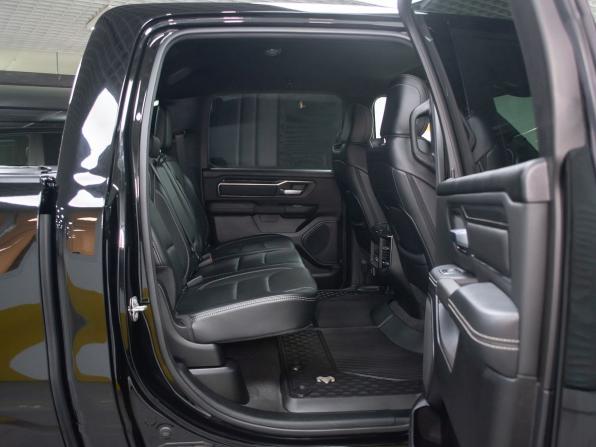 Ram 1500 V с пробегом 2022 года, цена 7 999 000 рублей, 7272 км, offers.body_type.unknown, Автокод Объявления