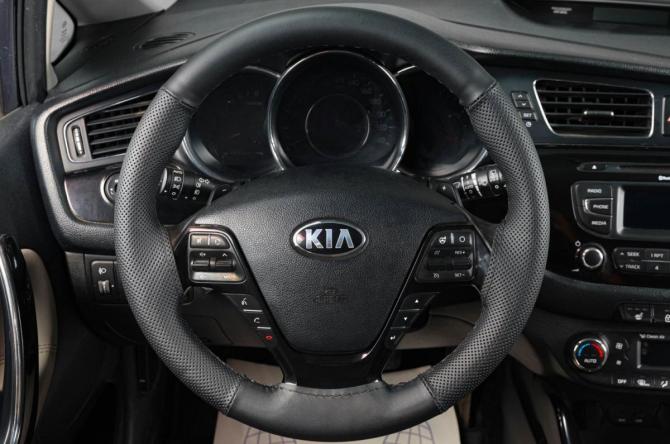 Kia Ceed II с пробегом 2013 года, цена 1 059 000 рублей, 252000 км, универсал, Автокод Объявления