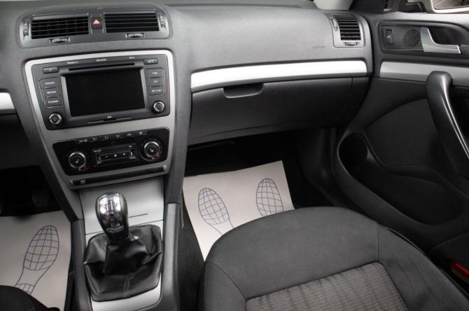 Skoda Octavia II (A5) Рестайлинг с пробегом 2009 года, цена 749 000 рублей, 310000 км, лифтбек, Автокод Объявления