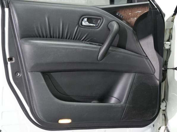 Infiniti QX56 II с пробегом 2011 года, цена 2 000 000 рублей, 240000 км, внедорожник, Автокод Объявления