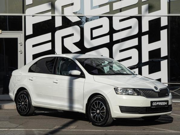 Skoda Rapid I Рестайлинг с пробегом 2018 года, цена 1 040 000 рублей, 188193 км, лифтбек, Автокод Объявления