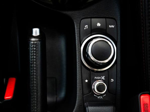 Mazda CX-3 I с пробегом 2015 года, цена 1 350 000 рублей, 111990 км, внедорожник, Автокод Объявления