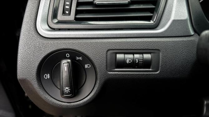 Skoda Rapid I Рестайлинг с пробегом 2018 года, цена 1 425 000 рублей, 82138 км, лифтбек, Автокод Объявления