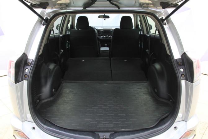 Toyota RAV4 IV (XA40) Рестайлинг с пробегом 2016 года, цена 2 250 000 рублей, 87317 км, внедорожник, Автокод Объявления