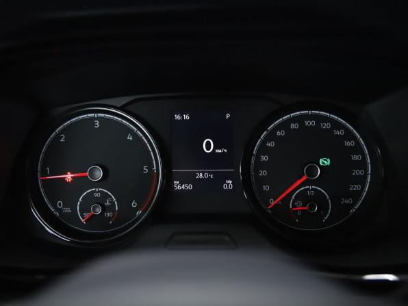 Volkswagen Caravelle T6 Рестайлинг с пробегом 2021 года, цена 4 990 000 рублей, 56450 км, минивэн, Автокод Объявления