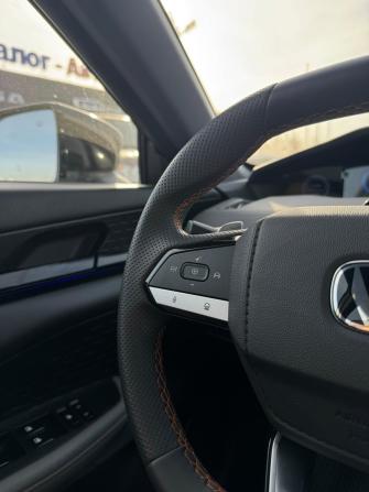 Changan UNI-V I с пробегом 2023 года, цена 2 430 000 рублей, 22100 км, лифтбек, Автокод Объявления