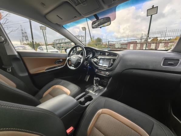 Kia Ceed II Рестайлинг с пробегом 2016 года, цена 1 019 000 рублей, 220000 км, хэтчбек, Автокод Объявления