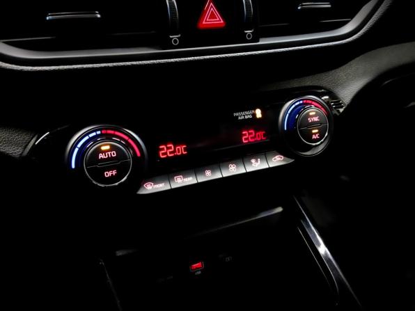 Kia Cerato IV Рестайлинг с пробегом 2021 года, цена 1 950 000 рублей, 80754 км, седан, Автокод Объявления