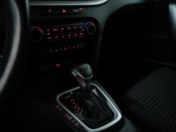 Kia Ceed III Рестайлинг с пробегом 2022 года, цена 1 850 000 рублей, 79678 км, универсал, Автокод Объявления