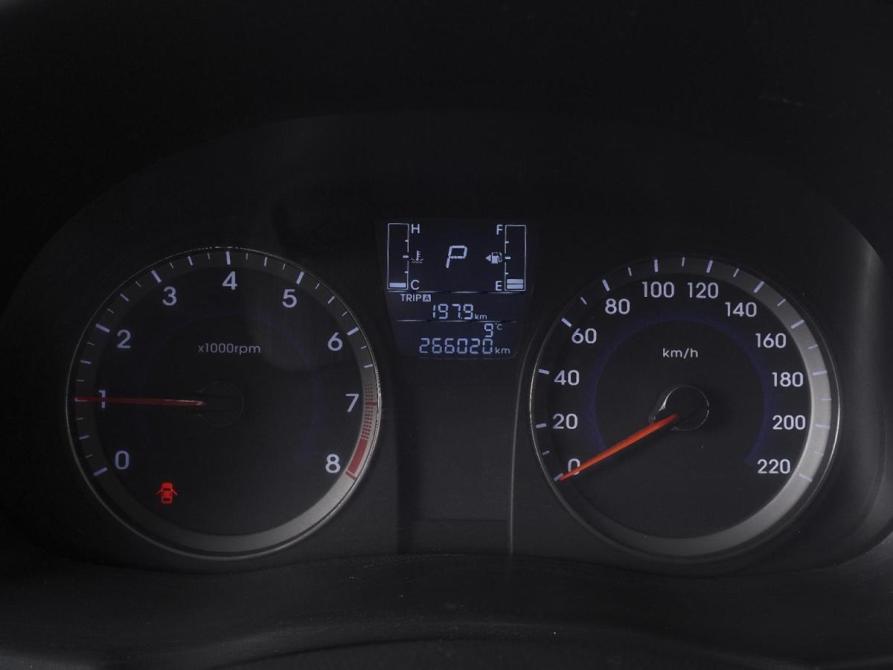 Hyundai Solaris I Рестайлинг Ростов-на-Дону  - изображение 15