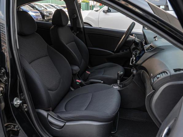 Hyundai Solaris I с пробегом 2013 года, цена 997 000 рублей, 127251 км, седан, Автокод Объявления