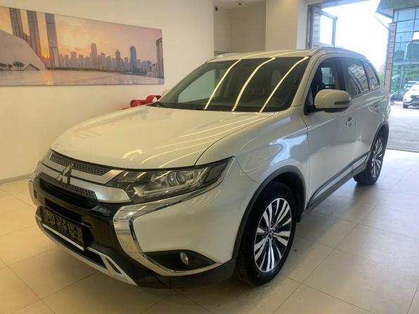 Mitsubishi Outlander III Рестайлинг 3 с пробегом 2019 года, цена 2 510 500 рублей, 62013 км, внедорожник, Автокод Объявления