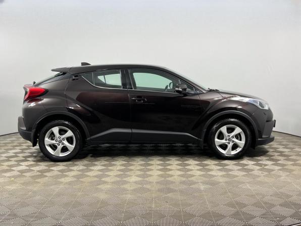 Toyota C-HR I с пробегом 2019 года, цена 2 289 900 рублей, 86653 км, внедорожник, Автокод Объявления