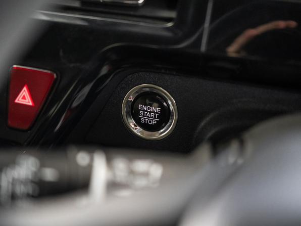 Honda Stepwgn V Рестайлинг с пробегом 2019 года, цена 1 950 000 рублей, 91286 км, минивэн, Автокод Объявления