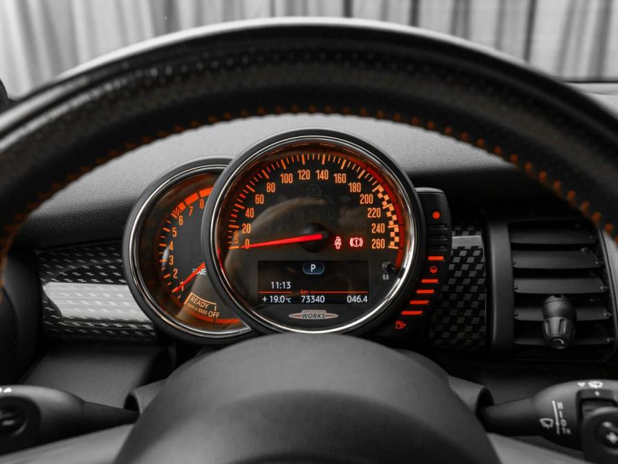 Mini Hatch III (F55/F56) Москва  - изображение 11