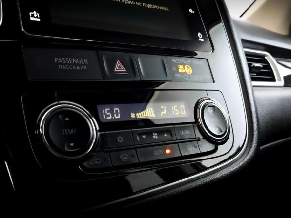 Mitsubishi Outlander III Рестайлинг 2 с пробегом 2018 года, цена 1 875 000 рублей, 213152 км, внедорожник, Автокод Объявления