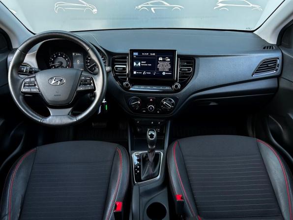 Hyundai Solaris II Рестайлинг с пробегом 2022 года, цена 1 798 600 рублей, 35962 км, седан, Автокод Объявления