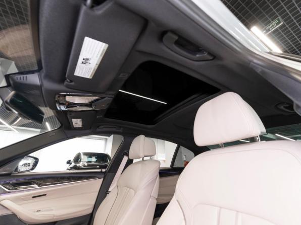 BMW 5 серии VII (G30/G31/G38) с пробегом 2018 года, цена 3 090 000 рублей, 152588 км, седан, Автокод Объявления