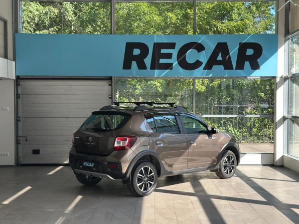 Renault Sandero II Рестайлинг с пробегом 2019 года, цена 1 090 000 рублей, 135000 км, хэтчбек, Автокод Объявления
