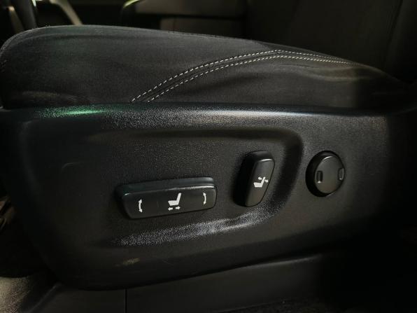 Toyota Land Cruiser Prado 150 Series Рестайлинг 1 с пробегом 2014 года, цена 2 930 000 рублей, 245081 км, внедорожник, Автокод Объявления