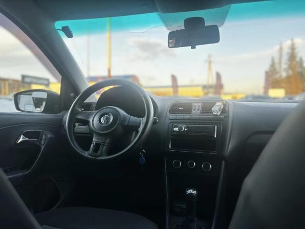 Volkswagen Polo V с пробегом 2010 года, цена 580 000 рублей, 254866 км, седан, Автокод Объявления