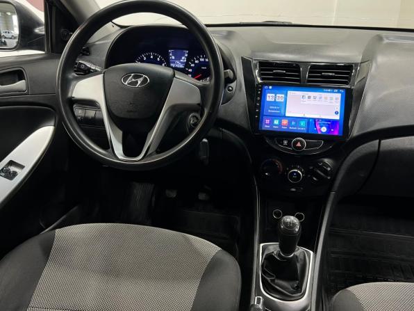 Hyundai Solaris I с пробегом 2012 года, цена 599 000 рублей, 214338 км, хэтчбек, Автокод Объявления