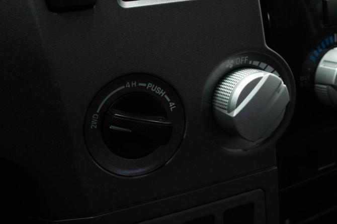Toyota Tundra II с пробегом 2010 года, цена 2 799 000 рублей, 174342 км, пикап, Автокод Объявления