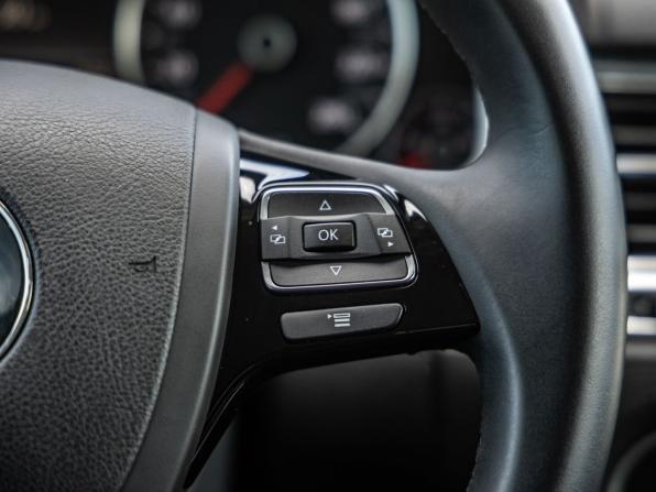 Volkswagen Touareg II Рестайлинг с пробегом 2015 года, цена 2 958 000 рублей, 142382 км, внедорожник, Автокод Объявления