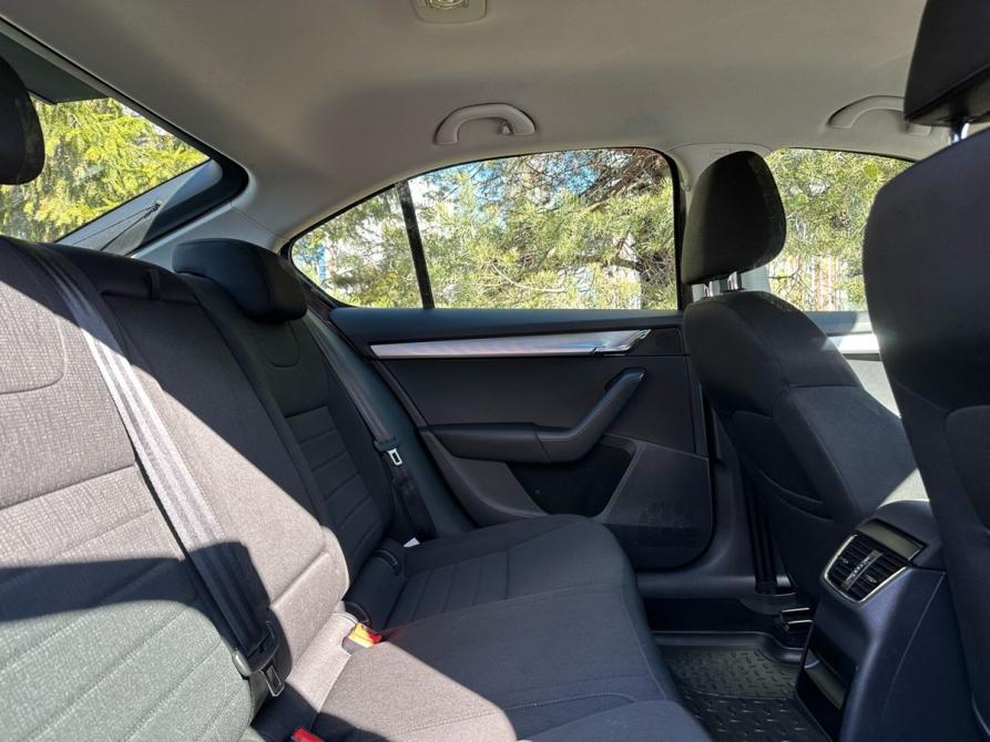 Skoda Octavia III (A7) Санкт-Петербург  - изображение 28