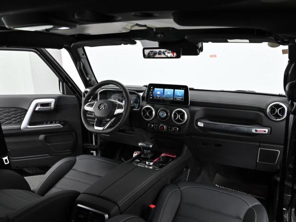 BAIC BJ40 I Рестайлинг с пробегом 2026 года, цена 3 249 000 рублей, 14 км, внедорожник, Автокод Объявления