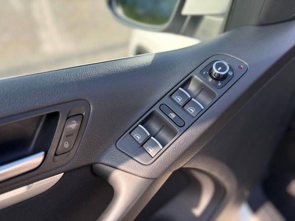 Volkswagen Tiguan I Рестайлинг с пробегом 2012 года, цена 1 250 000 рублей, 172000 км, внедорожник, Автокод Объявления