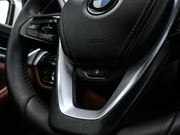 BMW 5 серии VII (G30/G31/G38) с пробегом 2017 года, цена 2 599 000 рублей, 118008 км, седан, Автокод Объявления