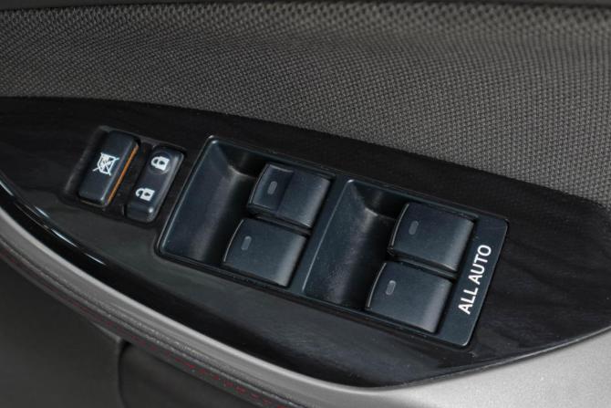 Toyota Crown XIII (S200) с пробегом 2010 года, цена 1 879 000 рублей, 185015 км, седан, Автокод Объявления
