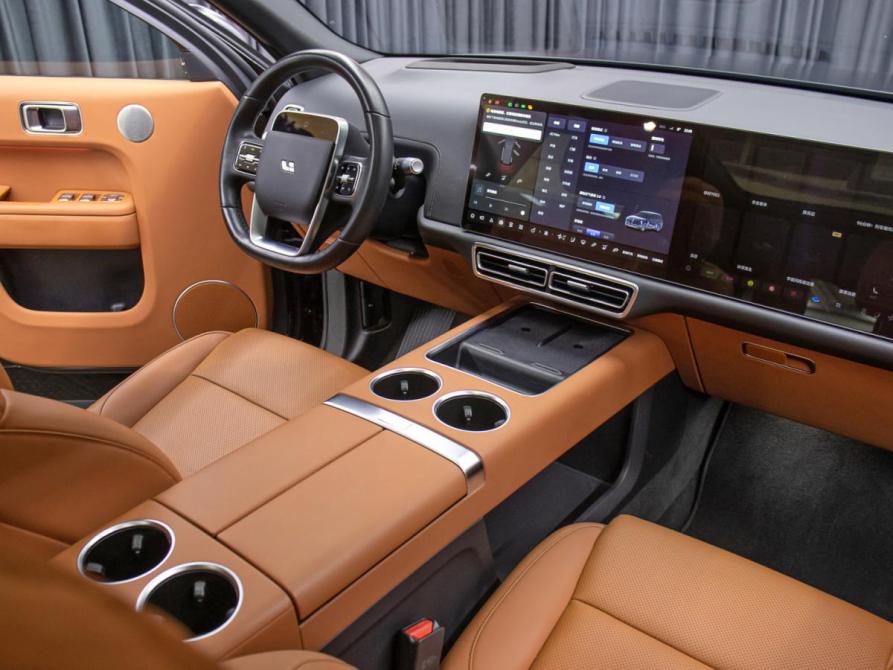 Li Auto (Lixiang) L9 I Москва  - изображение 15