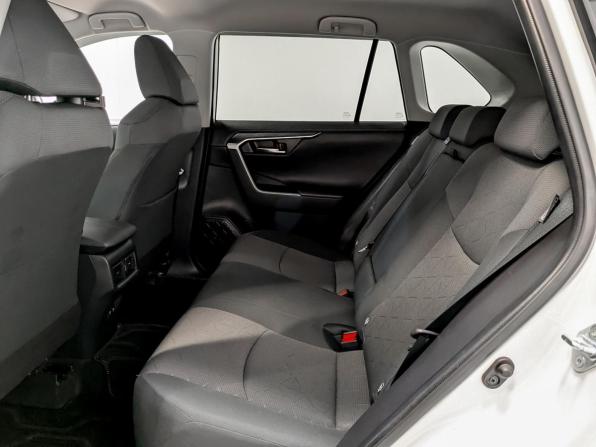 Toyota RAV4 V (XA50) с пробегом 2021 года, цена 3 300 000 рублей, 73747 км, внедорожник, Автокод Объявления