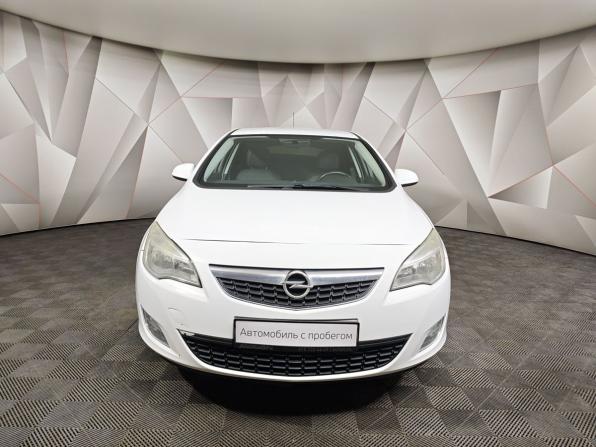 Opel Astra J с пробегом 2011 года, цена 585 000 рублей, 135459 км, хэтчбек, Автокод Объявления
