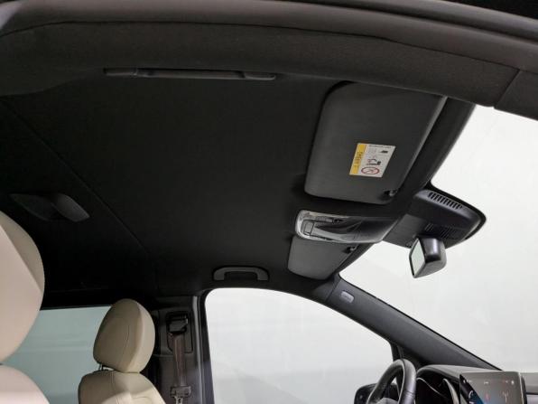 Mercedes-Benz V-Класс III (W447) Рестайлинг с пробегом 2023 года, цена 10 085 000 рублей, 72885 км, минивэн, Автокод Объявления