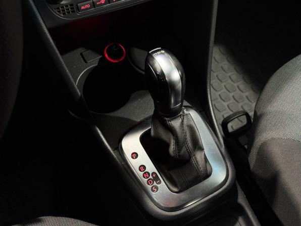 Volkswagen Polo V с пробегом 2011 года, цена 759 000 рублей, 141000 км, хэтчбек, Автокод Объявления