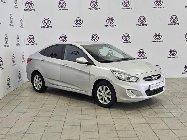 Hyundai Solaris I с пробегом 2013 года, цена 642 000 рублей, 213246 км, седан, Автокод Объявления