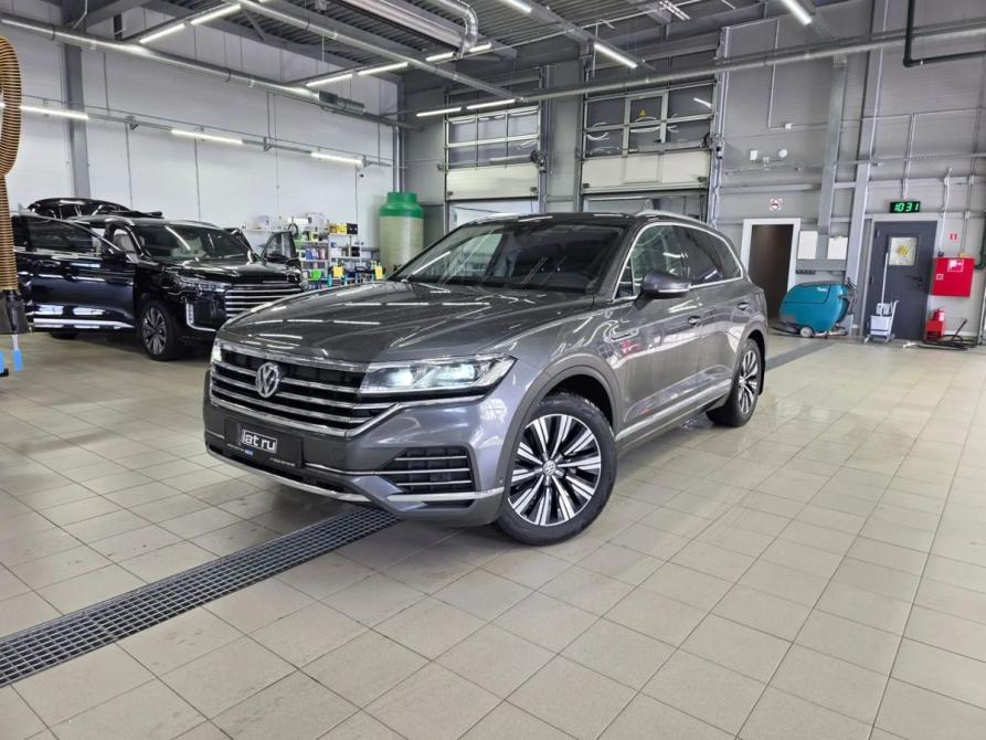 Volkswagen Touareg III Санкт-Петербург  - изображение 1