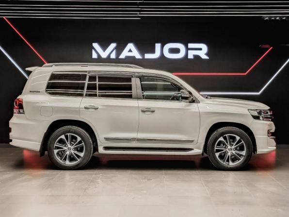 Toyota Land Cruiser 200 Series Рестайлинг 2 с пробегом 2019 года, цена 7 550 000 рублей, 132326 км, внедорожник, Автокод Объявления