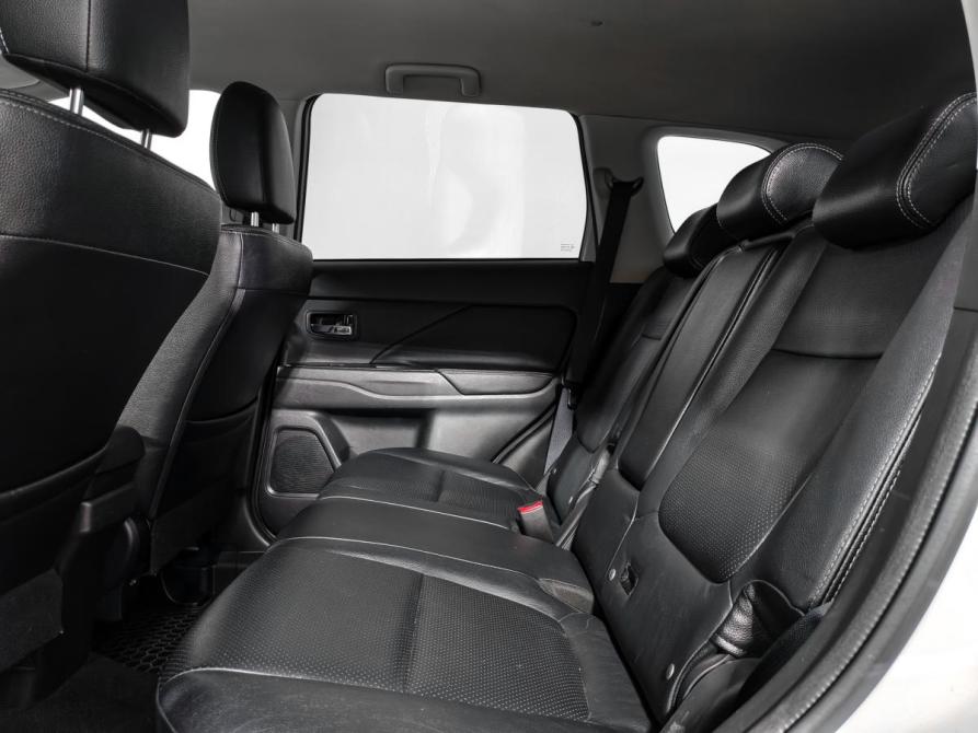 Mitsubishi Outlander III Рестайлинг 2 Санкт-Петербург  - изображение 13