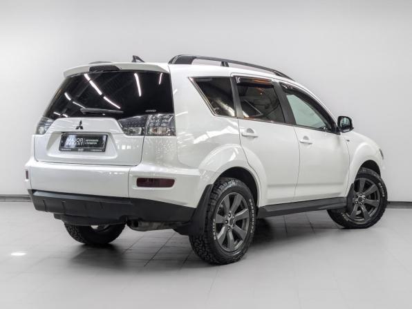 Mitsubishi Outlander II Рестайлинг с пробегом 2011 года, цена 1 500 000 рублей, 202648 км, внедорожник, Автокод Объявления