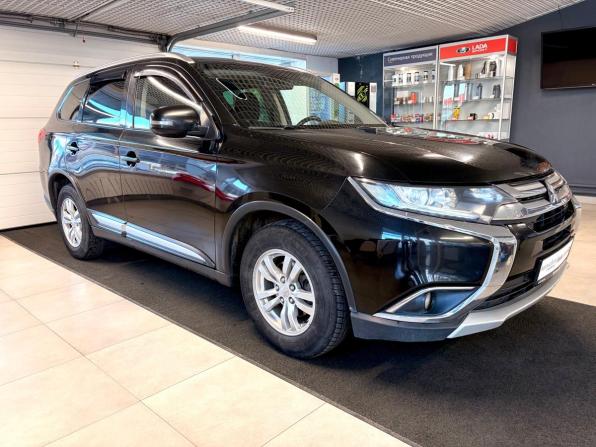 Mitsubishi Outlander III Рестайлинг 2 с пробегом 2017 года, цена 1 971 509 рублей, 132187 км, внедорожник, Автокод Объявления
