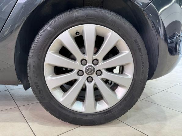 Opel Astra J Рестайлинг с пробегом 2014 года, цена 785 000 рублей, 182555 км, хэтчбек, Автокод Объявления