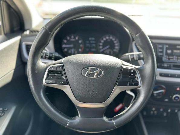 Hyundai Solaris II с пробегом 2018 года, цена 1 179 000 рублей, 136005 км, седан, Автокод Объявления