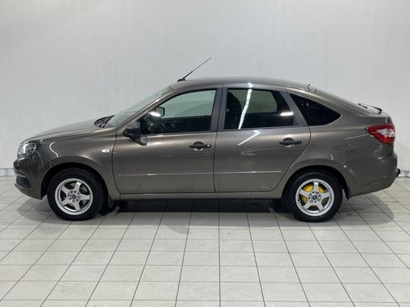 Lada (ВАЗ) Granta I Рестайлинг с пробегом 2018 года, цена 698 000 рублей, 118254 км, лифтбек, Автокод Объявления