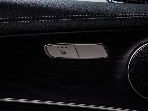 Mercedes-Benz E-Класс V (W213 S213 C238) Рестайлинг с пробегом 2021 года, цена 4 098 000 рублей, 128000 км, седан, Автокод Объявления