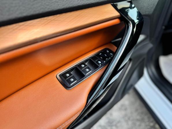 Lada (ВАЗ) Vesta I Рестайлинг (NG) с пробегом 2024 года, цена 1 510 000 рублей, 16200 км, универсал, Автокод Объявления